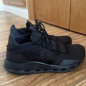 On Running Casual/Everday Sneakers Size 7.5 Women’s